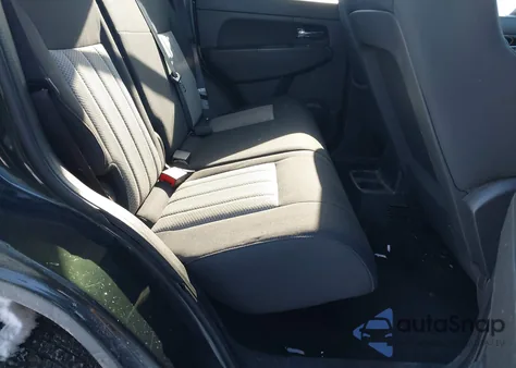 2010 Jeep Liberty Sport z USA, uszkodzony, nr VIN 1J4PN2GK5AW162735